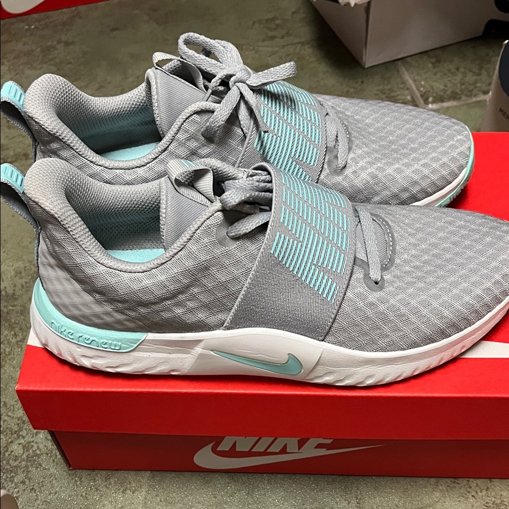 Nike Women's Gray and Teal Slip-On Sneakers